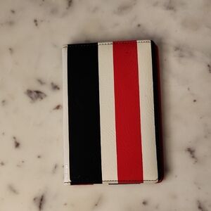 Vintage | Patent Leather Passport / Card Wallet  4"X 5.5"